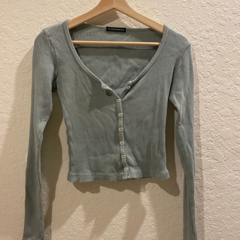 Long sleeve crop top